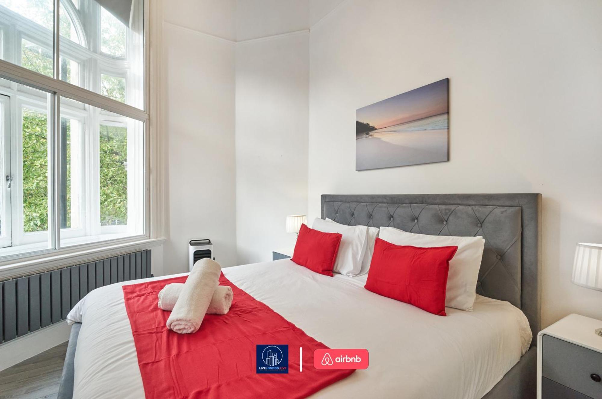 Last-Minute Specials L Sleeps Up To 4 Guests L One-Bedroom Apartment With King Bed And High Ceilings Near Camden By Live London Short Lets & Serviced Accommodation Exterior photo